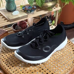 OOFOS OOmg sport LS recovery shoe. Size 10. See description